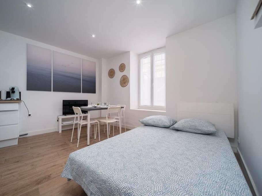 Appartement Tout Equipe Au Coeur Du Panier Vieux Port Marsella Exterior foto